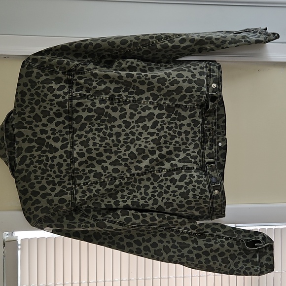 Level 99 sz L khaki green leopard print denim jacket - Picture 4 of 7